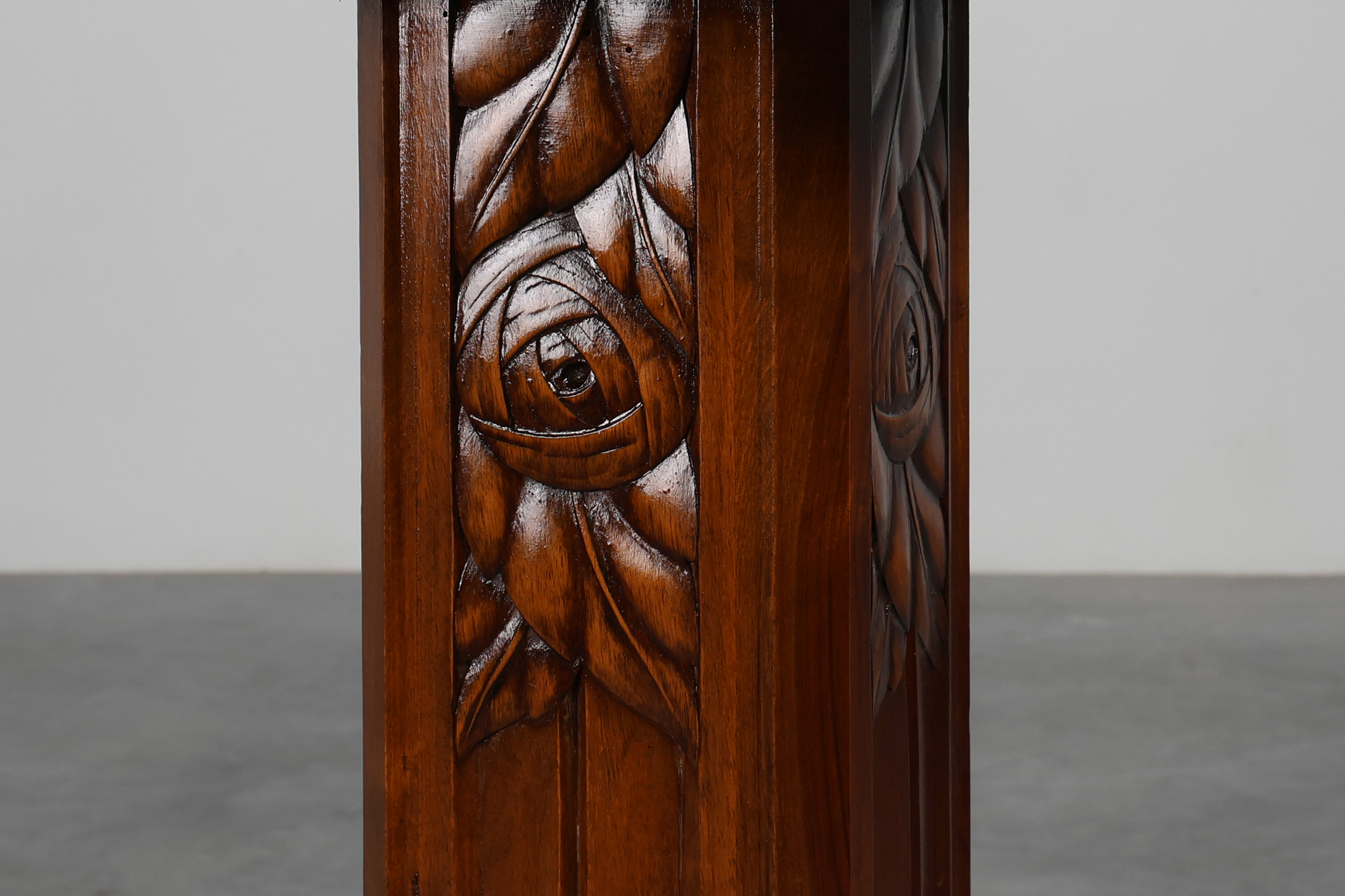 Oak & Marble large Art Deco pedestal, France 1920sthumbnail